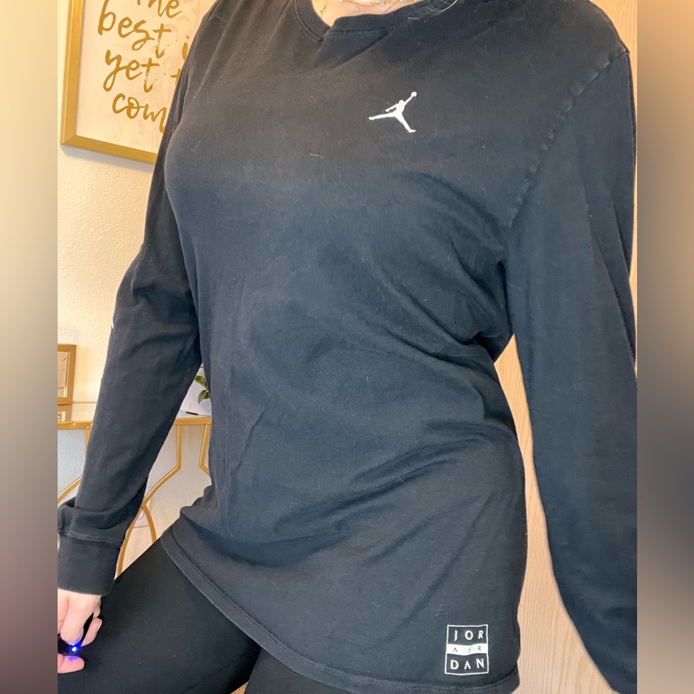 NIKE AIR JORDAN Long Sleeve 🖤